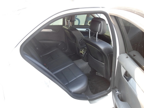 MERCEDES-BENZ - C-CLASS - C230 2.5 AT ปี2010 สีขาว เกียร์อัตโนมัติ เครื่องเบนซิน 2500cc MERCEDES-BENZ - C-CLASS - C230 2.5 AT ปี2010 สีขาว เกียร์อัตโนมัติ เครื่องเบนซิน 2500cc