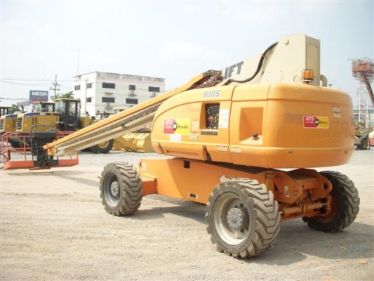 ขายรถกระเช้าบูมตรง JLG มือสอง รุ่น 800S มีรับประกัน