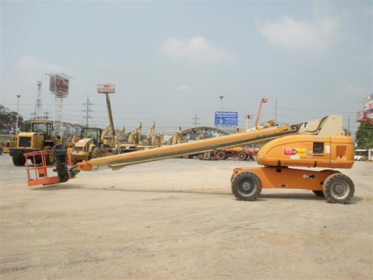 ขายรถกระเช้าบูมตรง JLG มือสอง รุ่น 800S มีรับประกัน
