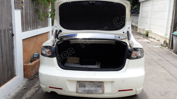 ขายรถ Mazda3 มือสอง สีขาว เครื่อง 2000cc เกียร์ออโต้ สภาพดีไม่มีชน