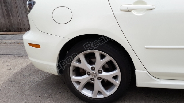 ขายรถ Mazda3 มือสอง สีขาว เครื่อง 2000cc เกียร์ออโต้ สภาพดีไม่มีชน