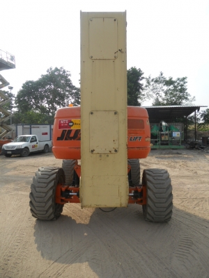 ขายรถกระเช้าบูมหักศอก JLG มือสอง รุ่น 800AJ ราคาพิเศษ 2,150,000 บาท