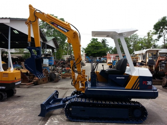 ขาย รถขุด KOMATSU รุ่น PC30-5- แทร็กเหล็ก มือสองญี่ปุ่น ขาย รถขุด KOMATSU รุ่น PC30-5- แทร็กเหล็ก มือสองญี่ปุ่น