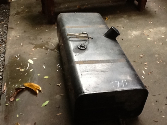 ขายถังน้ำมันใหม่ๆๆสวยๆๆ