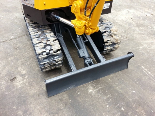 ขาย รถขุดจิ๋ว YANMAR รุ่น YB121U แทร็กเหล็ก มือสองญี่ปุ่น ขาย รถขุดจิ๋ว YANMAR รุ่น YB121U แทร็กเหล็ก มือสองญี่ปุ่น