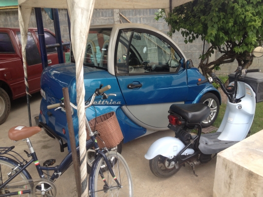 ขายรถกอล์ฟไฟฟ้า Girasole Elettrica ใช่ไฟฟ้าVIP GolfCar สามารถชาตกับไฟบ้านได้เลย มีตู้ชาตให้พร้อม  ใช่งานมา473กิโลเมตร