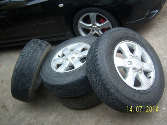 แม็กพร้อมยาง 245 70 16  1ชุด