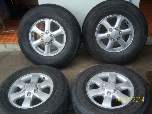 แม็กพร้อมยาง 265 70 16 1ชุด