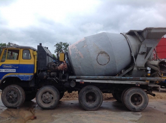 ขายด่วนรถโม่5คิว