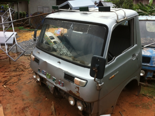 ขายหัวรถ 6 ล้อ isuzu หน้าแป ลด 7000 บาท