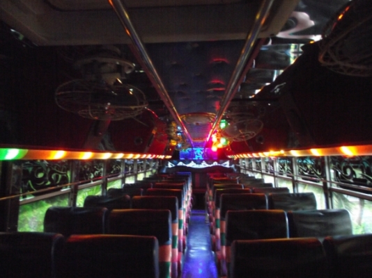 ขายรถบัสพัดลม เครื่อง นิสสัน PF6 390 แรงม้า