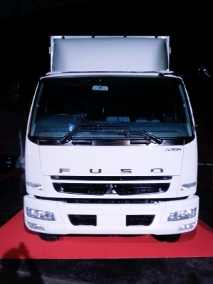 ขายรถบรรทุกFUSO(ป้ายแดง)