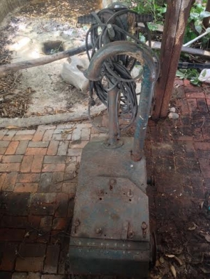 เครื่องขัดพื้นไฟฟ้า