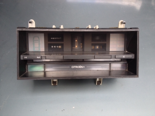 หน้าปัดลูกกลิ้ง,ถังน้ำมันและเครื่องหมาย CITREON BX