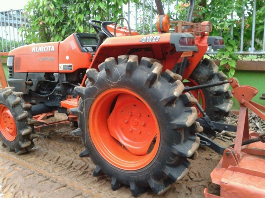 ขายรถไถ KUBOTA L3408 ดันหน้า ตัดหญ้า อุปกรณ์หน้าหลังครบ ขายรถไถ KUBOTA L3408 ดันหน้า ตัดหญ้า อุปกรณ์หน้าหลังครบ