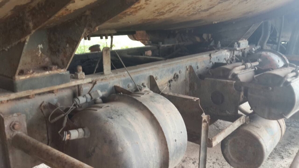 ขายด่วน รถน้ำมัน สิบล้อ ขายด่วน รถน้ำมัน สิบล้อ