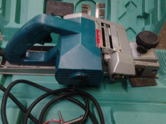 กบไสไม้makita