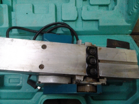 กบไสไม้makita