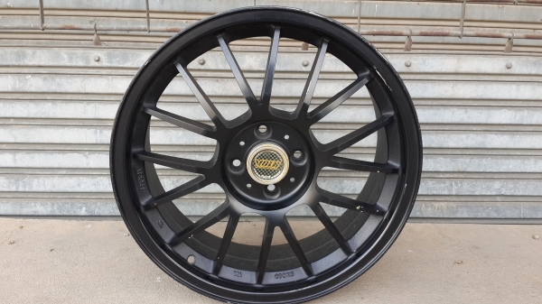 Volk ขอบ 17 สีดำด้าน 4รู100 ครบชุด 4วง