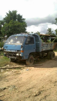 ขายรถบรรทุกหกล้อดัมพ์ ISUZU NPR- 115 แรง ตัวแรก แชสซี 710 กระบะดัพม์ เกียร์สั้น ท้าย F ชุดโอนพร้อม ทะเบียนขาด 2 ปี