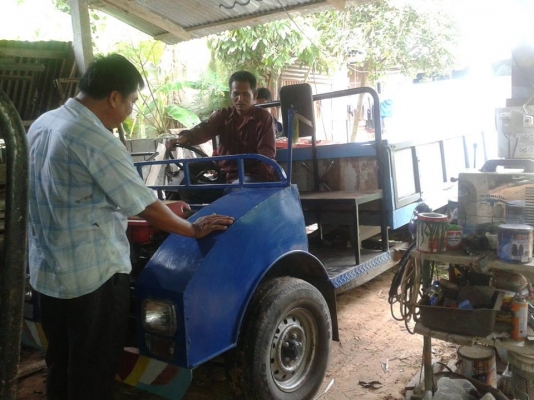 รถอีแต๋นเครื่องคูโบต้ารคันซีรถกระบะพร้อมใช้งาน