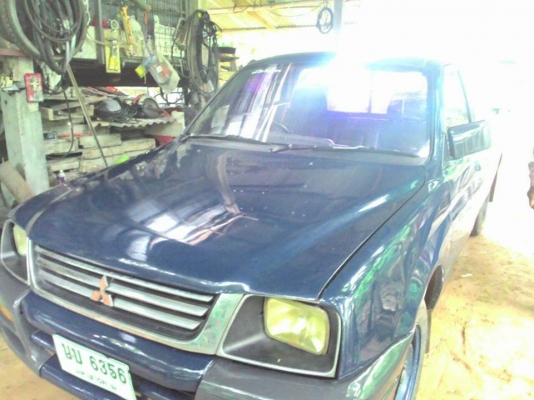 รถกระบะมิตซูสตราด้า2500ปี่2540รถพร้อมใช้เอกสารทะเบียนพร้อม  ภายในสวยสนใจโทรมานะครับ