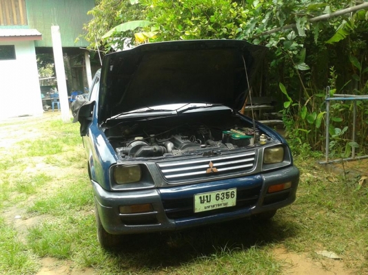 รถกระบะมิตซูสตราด้า2500ปี่2540รถพร้อมใช้เอกสารทะเบียนพร้อม  ภายในสวยสนใจโทรมานะครับ