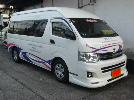 ขายด่วน รถตู้ร่วมข.ส.ม.ก พร้อมวิน ปี2013 TOYOTA COMMUTER