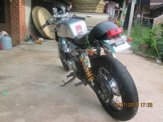 ขาย-แลก sr400 คาเฟ่ อัพรูปใหม่คับ ลดราคาด้วยคับ