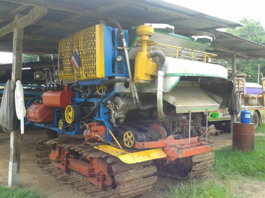 ขายรถเกี่ยวศักดิ์พัฒนารุ่นบิ๊ก37