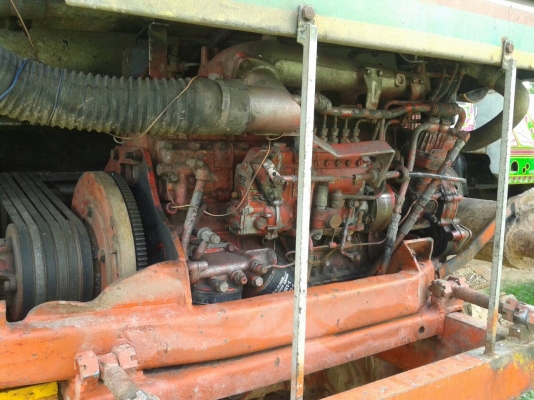 ขายรถเกี่ยวศักดิ์พัฒนารุ่นบิ๊ก37