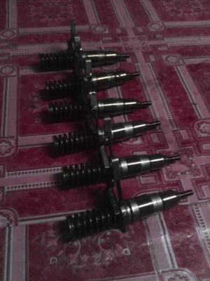 ขายหัวฉีด cat 928 G มี 6 หัว สภาพ 95 \% ขาย 8000 บาท