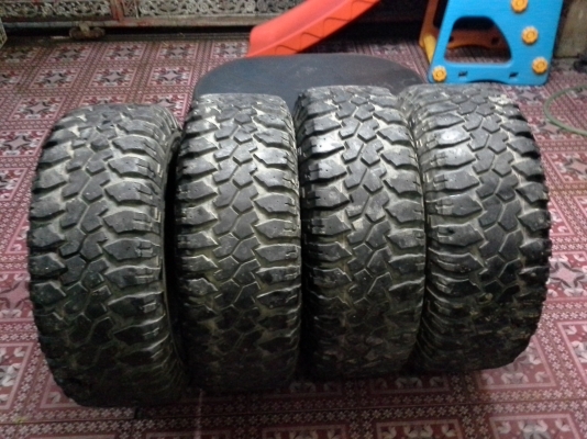 ยางMaxxis Bighorn31x10.50r15 ปี08ชุดเดียวกันทั้ว4เส้นไม่บวมไม่บั้ง ยางMaxxis Bighorn31x10.50r15 ปี08ชุดเดียวกันทั้ว4เส้นไม่บวมไม่บั้ง