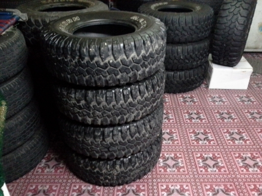 ยางMaxxis Bighorn31x10.50r15 ปี08ชุดเดียวกันทั้ว4เส้นไม่บวมไม่บั้ง ยางMaxxis Bighorn31x10.50r15 ปี08ชุดเดียวกันทั้ว4เส้นไม่บวมไม่บั้ง