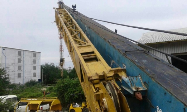 รถ 12 ล้อ ติดเครน 25 ตัน. สนใจติดต่อ 081 - 6079515 รถ 12 ล้อ ติดเครน 25 ตัน. สนใจติดต่อ 081 - 6079515