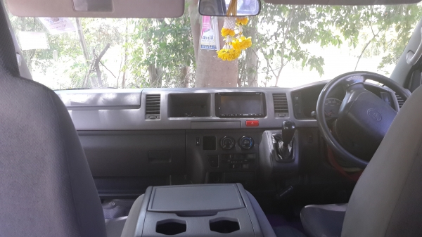 ขาย toyota commuter รถตู้