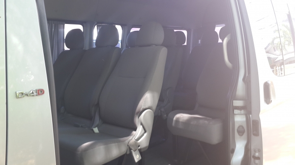 ขาย toyota commuter รถตู้