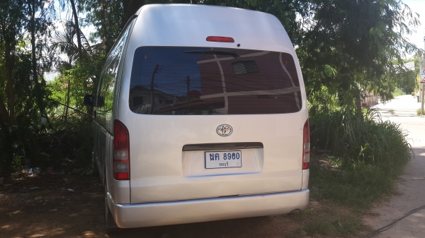 ขาย toyota commuter รถตู้