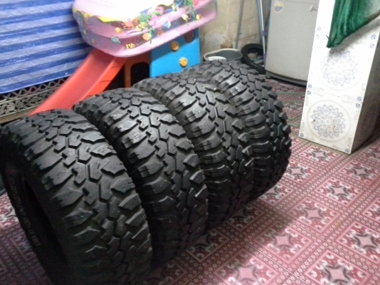 ยางMaxxis bighorn 33x12.5 r15 ปี12ทั้งชุด สวยๆ(ปรับราคา15500)