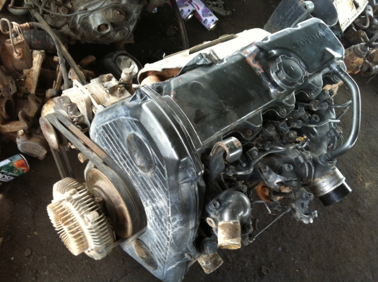 ขายเครื่องยนต์พร้อมเกียร์ Toyota 2L MIGHTY-X