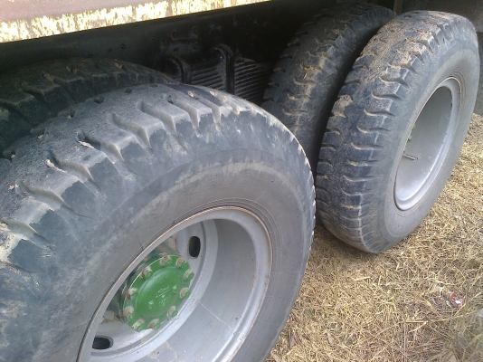 รถสิบล้อพ่วงแม่ ลูก เมก้า รถสิบล้อพ่วงแม่ ลูก เมก้า