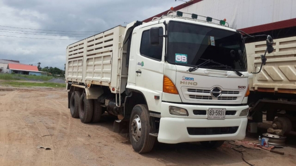 ขายด่วนHINO MECA 320แม่ลูกๆสามเพลาสภาพสวยพร้อมใช้ราคาไม่แพงโทร0843923995