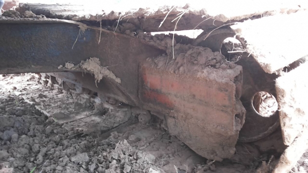 ***ขายแล้วครับขอบคุณ Truck2hand ขายแบคโฮราคาเบาๆ KOMATSU PC120-5 ยอดนิยม เครื่องเดิมปั้มเดิม คอนโทรลยาว ไฟฟ้าตัด เครื่องแน่นดี แห้งดีแรง ปั้มดีแรงดี ทำงานดีไม่โหลด เอวแน่นดีไม่มีแตก บูมอาร์มสวยไม่มีปะไม่มีดาม บุ้งกี๋สภาพดีไม่ผุ ช่วงล่าง โซ่ดีเฟรมไม่ผุ ใบแ ***ขายแล้วครับขอบคุณ Truck2hand ขายแบคโฮราคาเบาๆ KOMATSU PC120-5 ยอดนิยม เครื่องเดิมปั้มเดิม คอนโทรลยาว ไฟฟ้าตัด เครื่องแน่นดี แห้งดีแรง ปั้มดีแรงดี ทำงานดีไม่โหลด เอวแน่นดีไม่มีแตก บูมอาร์มสวยไม่มีปะไม่มีดาม บุ้งกี๋สภาพดีไม่ผุ ช่วงล่าง โซ่ดีเฟรมไม่ผุ ใบแ