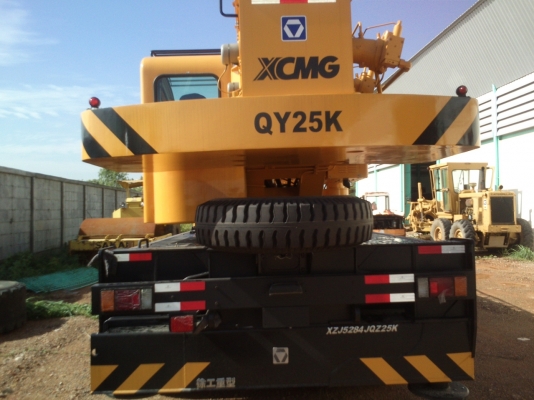ขายรถเครน XCMG YQ25KII ขนาด 25 ตัน ราคา 5800000 ไม่รวมแวต 7\% ขายรถเครน XCMG YQ25KII ขนาด 25 ตัน ราคา 5800000 ไม่รวมแวต 7\%