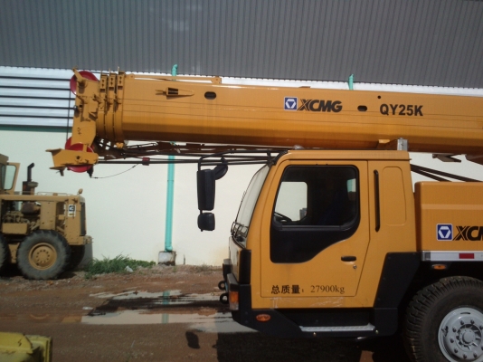 ขายรถเครน XCMG YQ25KII ขนาด 25 ตัน ราคา 5800000 ไม่รวมแวต 7\% ขายรถเครน XCMG YQ25KII ขนาด 25 ตัน ราคา 5800000 ไม่รวมแวต 7\%