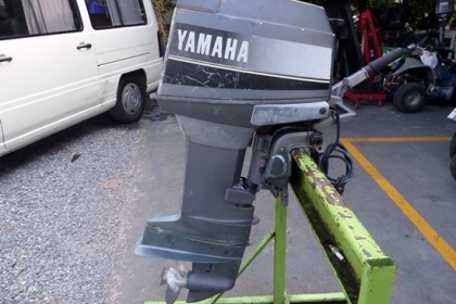 ขาย เครื่องเรือ YAMAHA  30 แรง  2  จังหวะ หาง L เครื่องติดนิ่มเดินดี สตาร์ท 2 ระบบ ราคา 37,500