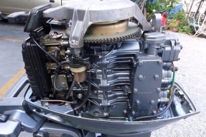 ขาย เครื่องเรือ YAMAHA  30 แรง  2  จังหวะ หาง L เครื่องติดนิ่มเดินดี สตาร์ท 2 ระบบ ราคา 37,500