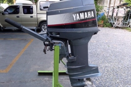 ขาย เครื่องเรือ YAMAHA  30 แรง  2  จังหวะ หาง L เครื่องติดนิ่มเดินดี สตาร์ท 2 ระบบ ราคา 37,500