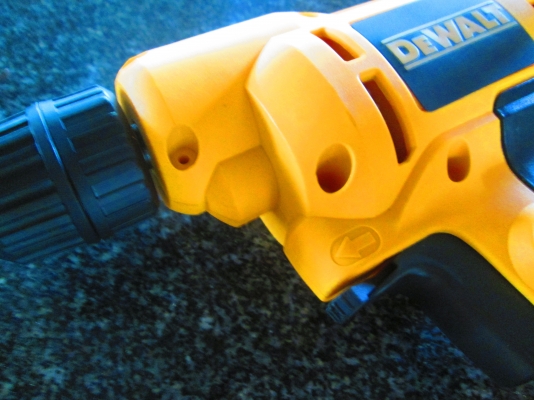 สว่านไฟฟ้า รูปทรงสวยกระทัดรัด