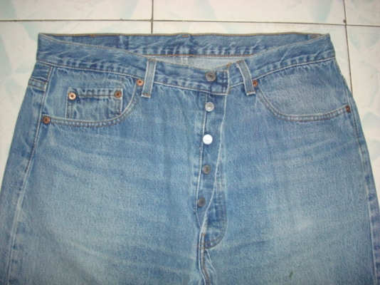 # 8145 # ยีนส์ Levi's 501 ผ้าทราย ของแท้ มือสอง เอว 37 ยาว 28 made in usa ตะเข็บสวยๆ